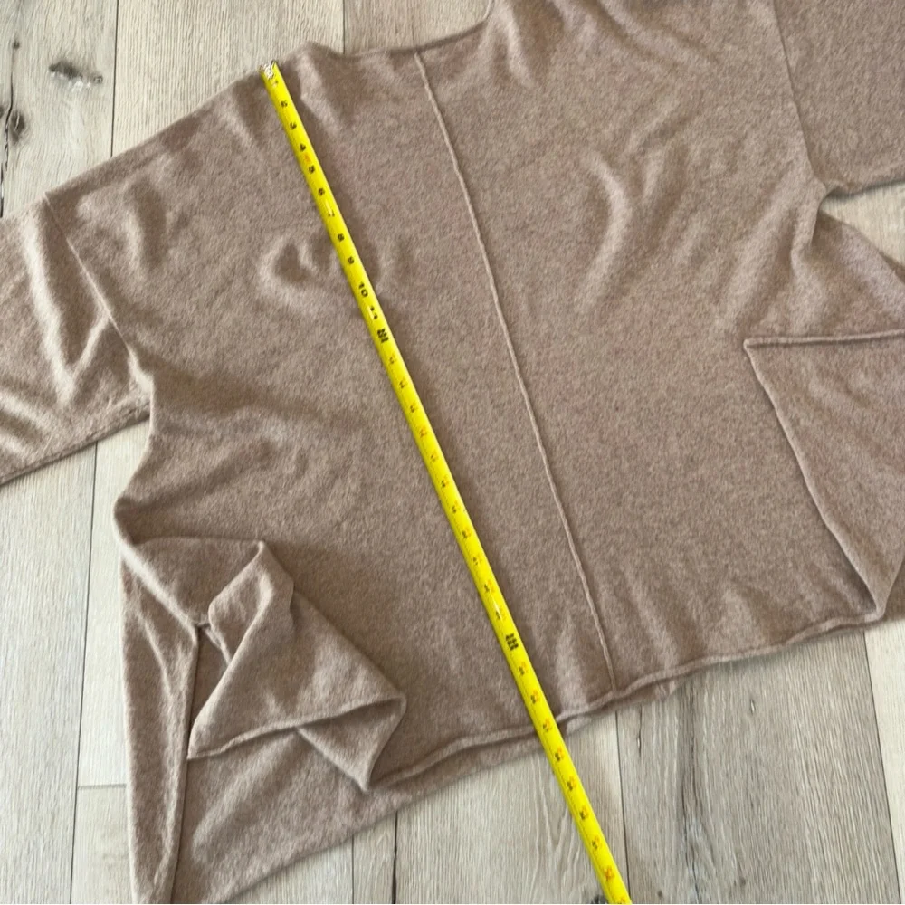 Eskandar Sz O/S  Beige Round Neck 100% Cashmere Scotland Sweater  Holes !!!